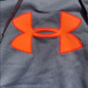 LN Perfect Under Armour Hoodie- Woman’s Sz M